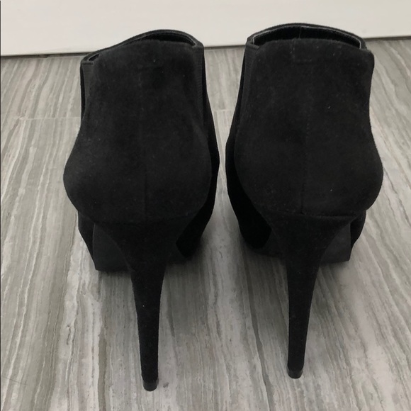 ❌❌❌SOLD❌❌❌BCBGeneration Black Suede NOLITA Bootie - Picture 5 of 6